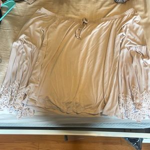 off the shoulder bell sleeved top